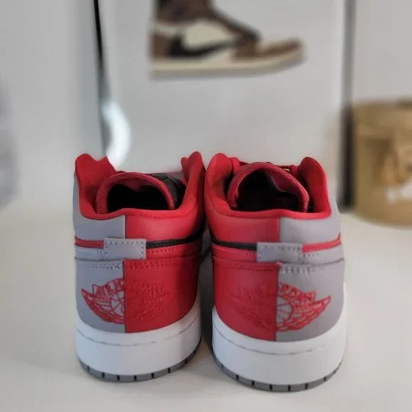 Nike Air Jordan 1 Low SE Split Grey Red DR0502-600 Womens Size 11.5/ Mens 10 - Picture 4 of 4
